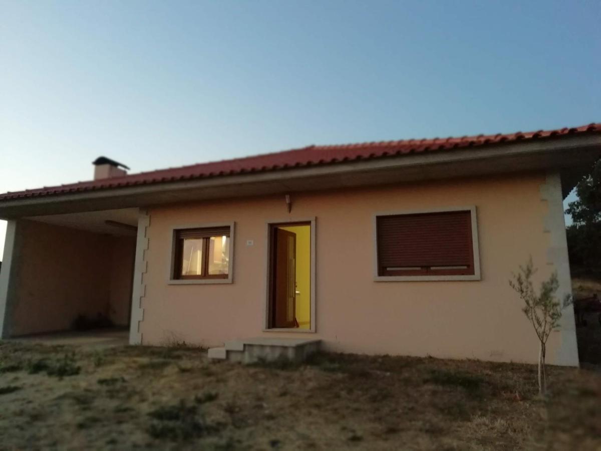 Casa Da Fonte Em Prada, Vinhais Esterno foto